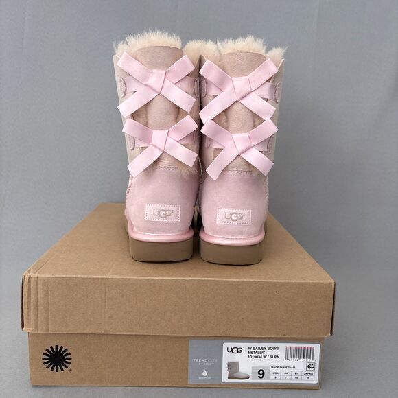 New Women's 9 UGG Boots Bailey Bow Seashell Pink Metallic Extremely Rare Retired - Picture 1 of 15